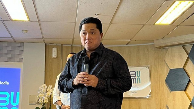 Menteri BUMN Erick Thohir saat ramah tamah dengan media, Rabu (3/5/2023). Foto: Fariza Rizky Ananda/kumparan