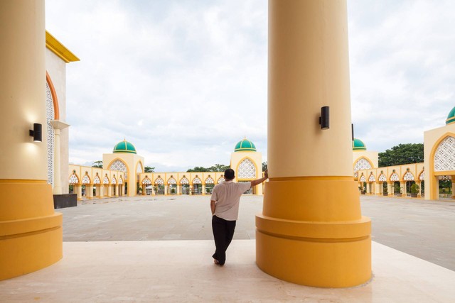 Mengapa Julukan Pulau Lombok Adalah Pulau Seribu Masjid? | Kumparan.com