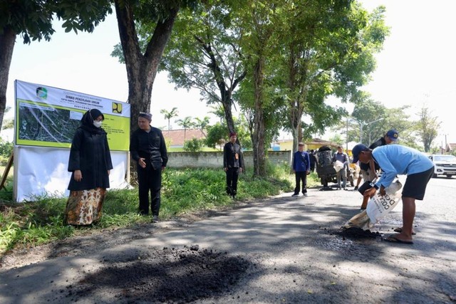 Lebaran Usai, Pemkab Banyuwangi Kebut Perbaikan dan Pembangunan Jalan