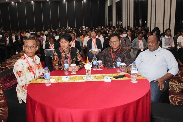 Peserta simulasi Sidang Model United Nations (MUN) di Kota Jayapura. Foto: PYMUN.