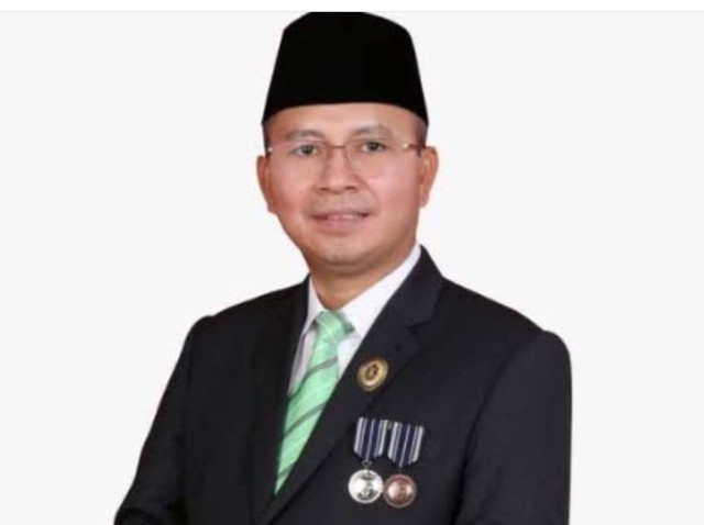 KH Syarif resmi dilantik sebagai Ketua Pengurus Wilayah Nahdlatul Ulama (PWNU) Kalbar periode 2022-2027. Foto: Dok. Istimewa