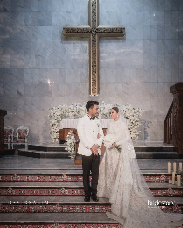 Pernikahan Jessica Mila dan Yakup Hasibuan di Gereja HKBP Rawamangun, Jakarta, Jumat (5/5/2023). Foto: Dok. Bridestory