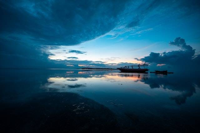 Ilustrasi Danau Batur, sumber foto: Stijn Dijkstra/Pexels.com