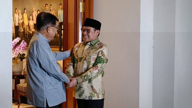 Ketum PKB Muhaimin Iskandar alias Cak Imin tiba di kediaman Jusuf Kalla, Sabtu (6/5/2023). Foto: Zamachsyari/kumparan