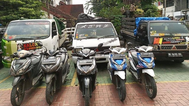 Barang bukti hasil pengungkapan kasus pencurian motor, di wilayah Tambora, Jakarta Barat. Foto: Dok. Polsek Tambora