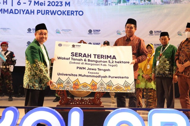 UMP Terima Wakaf Tanah Dan Bangunan Untuk Pengembangan Kampus di Margasari Tegal