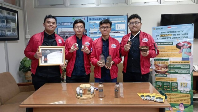 Bikin Inovasi untuk Atasi Kecanduan Rokok, Siswa Surabaya Raih Juara di Turki