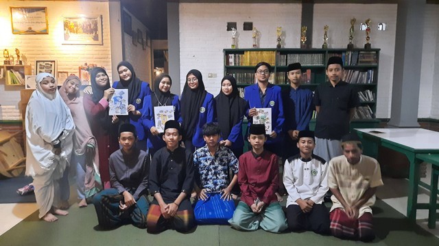 Dokumentasi bersama anak-anak Panti Asuhan Akhlaqul Karimah