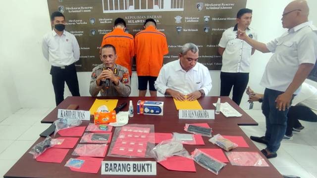 Polisi Tangkap 2 Pengedar Narkoba Di Minsel, Punya 15 Paket Sabu Siap ...