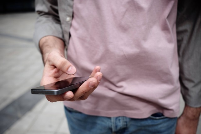 Cara Membuat Bot Telegram Otomatis dan Kegunaannya. Foto: Unsplash/Clique Images.