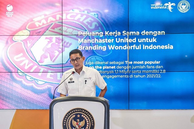 Menparekraf Sandiaga Uno dalam acara Weekly Brief With Sandi Uno, Senin (8/5).  Foto: Dok. Kemenparekraf