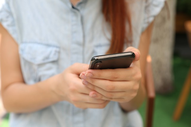 Cara Mencetak Kartu BPJS secara Online, Mudah dan Cepat. Foto: Unsplash/Yura Fresh.