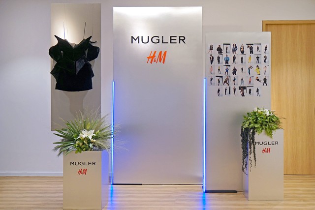 Koleksi Mugler H&M, kolaborasi antara H&M dengan brand Mugler. Foto: H&M