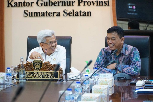 Wakil Gubernur Sumsel Mawardi Yahya bersama Kepala Satuan Tugas Direktorat Anti Korupsi Badan Usaha (AKBU) KPK RI Roro Wide S, Foto : Humas Pemprov Sumsel