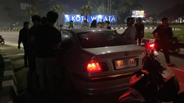 Kecelakaan motor dan Mobil di Cibubur Foto: Rinjani Meisa/kumparan