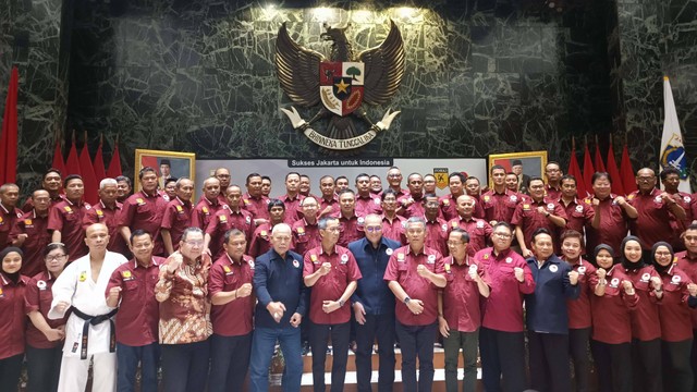 Pengukuhan Pengurus dan Ketua Majelis Sabuk Hitam INKAI DKI Jakarta untuk masa bakti 2023-2027 di Balai Agung, Balai Kota DKI, Minggu (14/5/2023). Foto: Hedi/kumparan