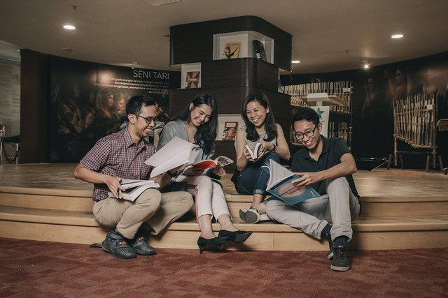 Ilustrasi Hari Ulang Tahun Perpustakaan Nasional RI Foto:Unsplash