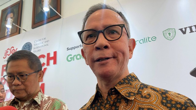 Dewan Konisioner OJK, Mahendra Siregar. Foto: Alfadillah/kumparan