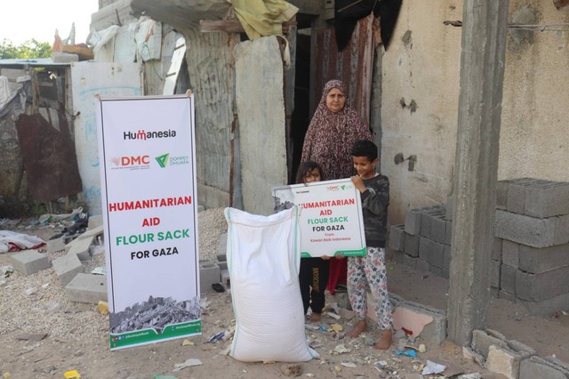 Dompet Dhuafa di bawah komando DMC menyalurkan bantuan 180 paket makanan bagi warga terdampak konflik Palestina-Israel. Adapun titik distribusinya meliputi di Rumah Sakit Shiffa (Kota Gaza), pengungsi di Jalur Gaza Selatan (Kota Khan Yunis), dan pengungsi di Jalur Gaza Utara (Kota Beit Lahia) pada Kamis (11/05/2023).