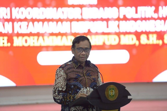 Menko Polhukam Mahfud MD di Gedung Daerah Balai Pauh Janggi, Kota Pekanbaru, Rabu (17/5). Dok: Diskominfo Riau