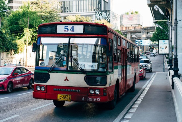 Ilustrasi jam operasional BRT Semarang 2023. Foto: pixabay.com/viarami