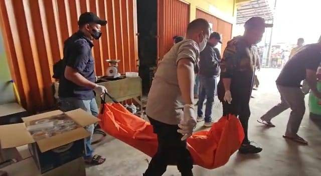Seorang remaja putri ditemukan tewas di kediamannya Desa Serdang Kulon, Kecamatan Panongan, Kabupaten Tangerang, Kamis, (18/5/2023). Foto: Dok. Istimewa