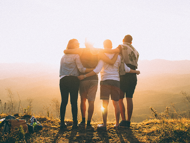 Ilustrasi kata kata positif untuk teman. Sumber: HelenaLopes/unsplash.com.