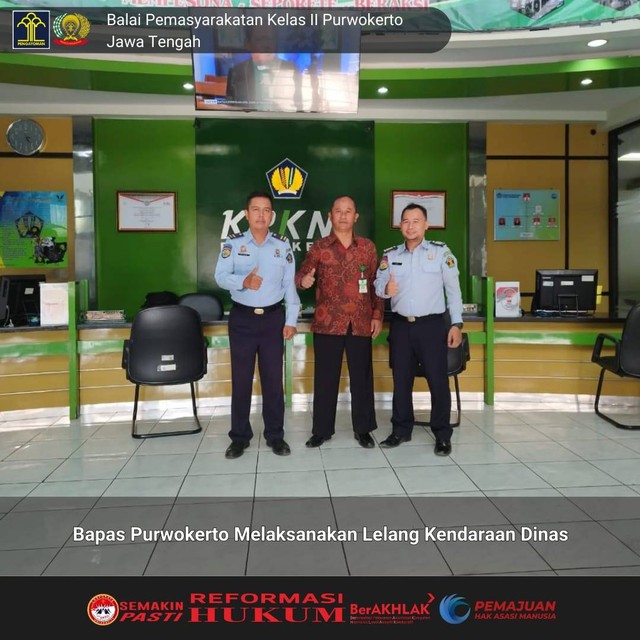 Foto Pegawai Bapas Purwokerto laksanakan Lelang kendaraan Dinas