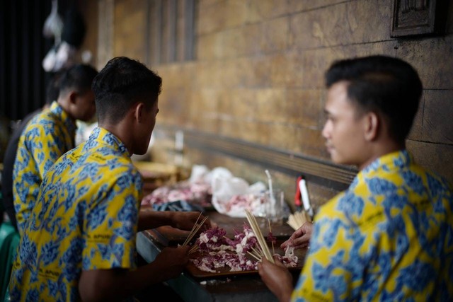 Ilustrasi Sate Padang Enak di Bekasi. Sumber: Pexels/irwan zahuri