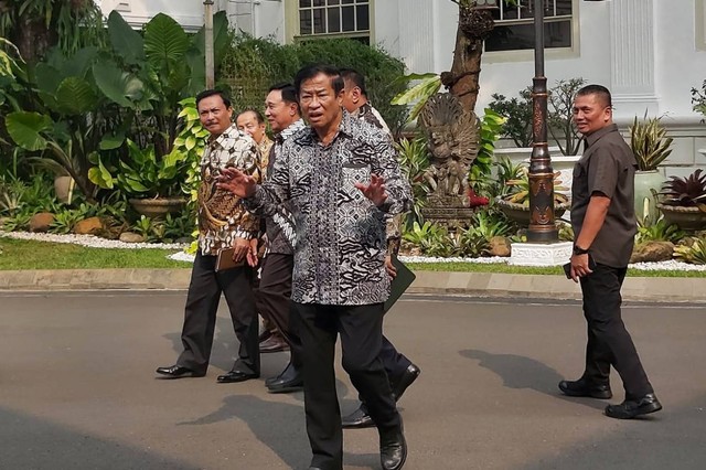 Ketum PEPABRI Agum Gumelar usai bertemu Presiden Jokowi di Istana Negara, Jakarta, Senin (22/5/2023).  Foto: Nadia Riso/kumparan