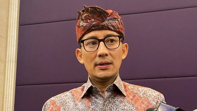 Menteri Pariwisata dan Ekonomi Kreatif, Sandiaga Uno, saat menghadiri Rakornas I GIPI, di Hotel Raffles Jakarta, Selasa (23/5).  Foto: Alfaddillah/kumparan