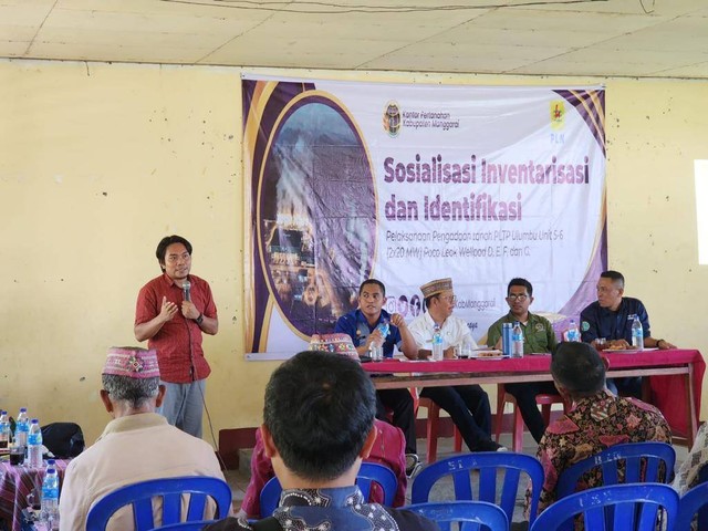 Keterangan foto: Pelaksanaan sosialisasi identifikasi pengadaan tanah untuk pengembangan PLTU Ulumbu unit 5-6. Foto: istimewa. 