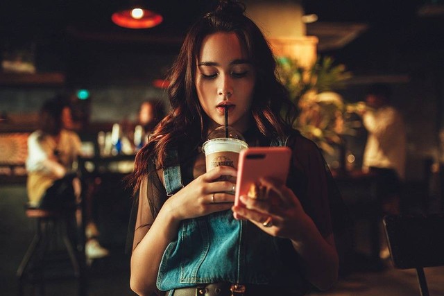 Ilustrasi kata-kata kangen buat pacar yang bisa bikin dia terharu - Sumber: https://pixabay.com/id/users/averyanovphoto-12664159/