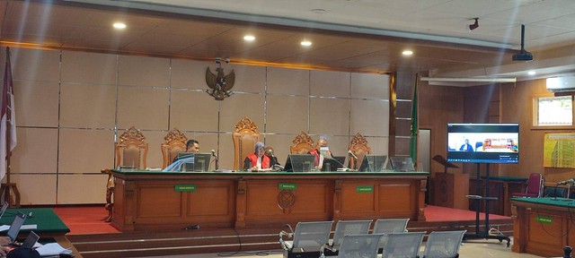 Suasana sidang penyuap Hakim Agung, Theodorus Yosep Parera dan Eko Suparno, di PN Bandung.  Foto: Rachmadi Rasyad/kumparan