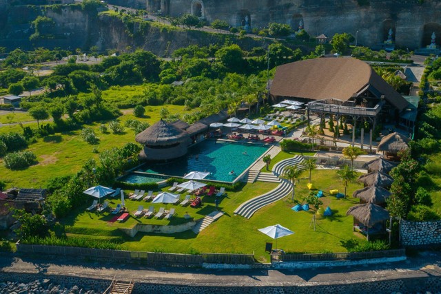 Roosterfish Beach Club. Foto: Renaissance Bali Uluwatu Resort & Spa