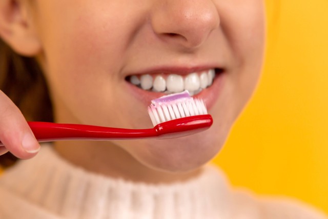 Cara Menyikat Gigi yang Benar dan Bersih, Foto Unsplash/Diana Polekhina