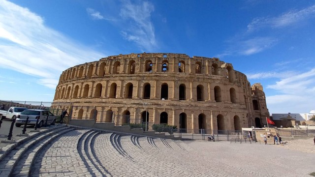 Lima Destinasi Wisata di Tunisia yang 'Serupa Tapi Tak Sama' | kumparan.com