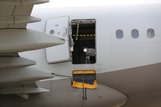 Kondisi Asiana Airlines setelah mendarat. Foto: Yonhap via REUTERS
