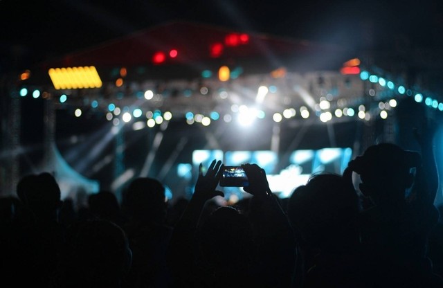 Ilustrasi konser musik. Foto: Shutterstock