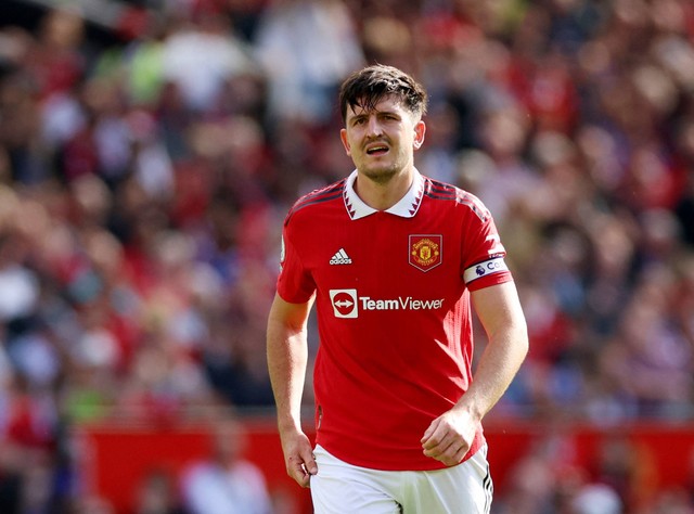 Harry Maguire saat laga Manchester United (MU) vs Fulham di Stadion Old Trafford dalam pekan terakhir Liga Inggris 2022/23 pada 28 Mei 2023. Foto: REUTERS/Phil Noble