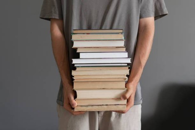 Ilustrasi Contoh Soal Pat Bahasa Inggris Kelas 11 Semester 2, Foto: Unsplash.