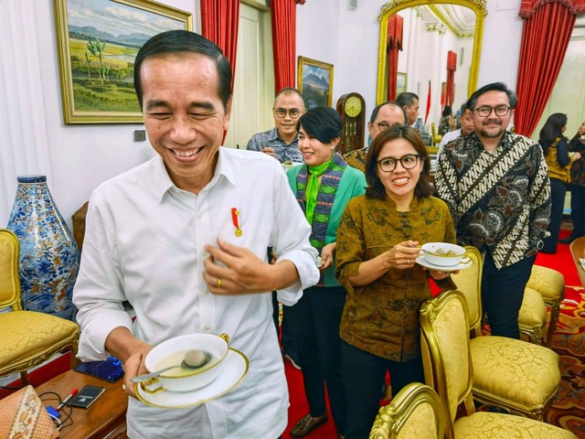 Presiden Jokowi saat bertemu pemred media di Indonesia. Foto: Dok. Agus Suparto