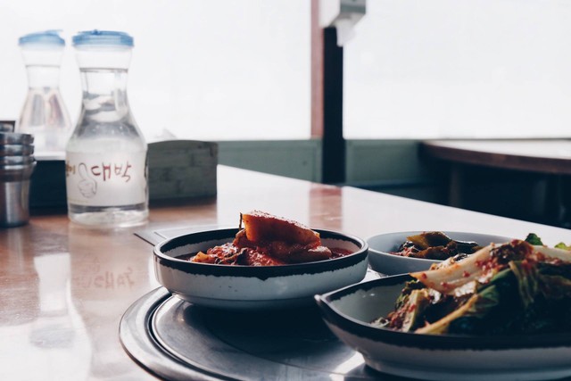 Ilustrasi Restoran Korea di Bekasi, Foto Unsplash Henry Co