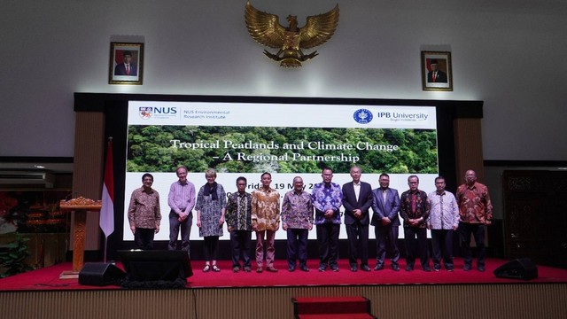 IPB Bersama National University of Singapore Selenggarakan Public Lecture