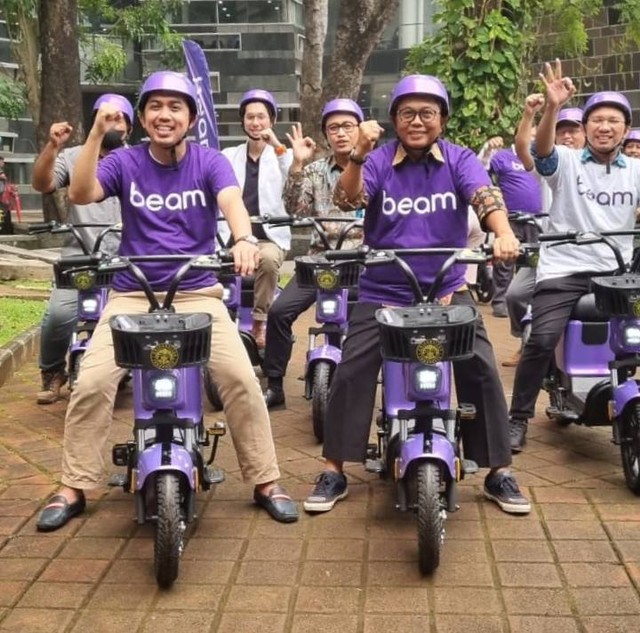 Wira-wiri Di UI Kampus Depok Bisa Pakai Sepeda Listrik Beam Rover, Ada ...