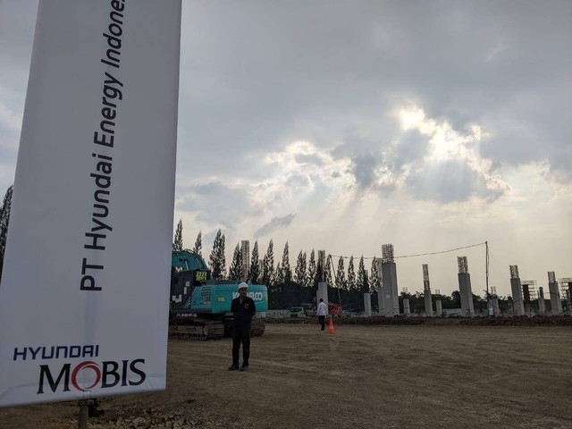 Groundbreaking Ceremony fasilitas perakitan baterai mobil listrik oleh PT Hyundai Energy Indonesia (HEI) di Cikarang, Bekasi, Jawa Barat (31/5/2023). Foto: Sena Pratama/kumparan