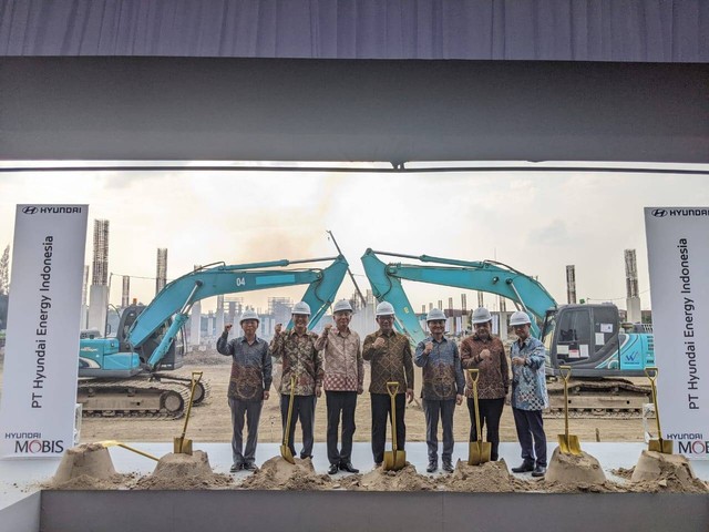 Groundbreaking Ceremony fasilitas perakitan baterai mobil listrik oleh PT Hyundai Energy Indonesia (HEI) di Cikarang, Bekasi, Jawa Barat (31/5/2023). Foto: Sena Pratama/kumparan