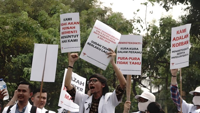 Unjuk rasa pergerakan dokter muda Indonesia di depan istana negara. (Foto: Irfan Adi Saputra/kumparan)