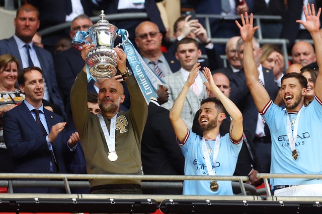 Pep Guardiola Usai Bawa Man City Juara Piala FA: Mari Bicarakan Soal ...