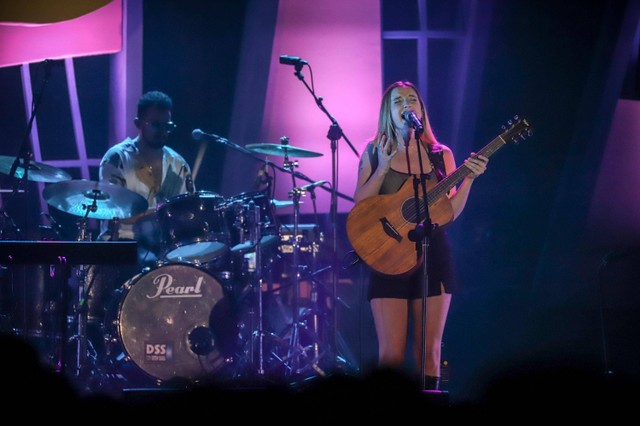 Penyanyi asal Kanada, Stacey Ryan, tampil di panggung Java Jazz Festival di JIExpo Kemayoran, Jakarta, Sabtu (3/6/2023). Foto: Jamal Ramadhan/kumparan